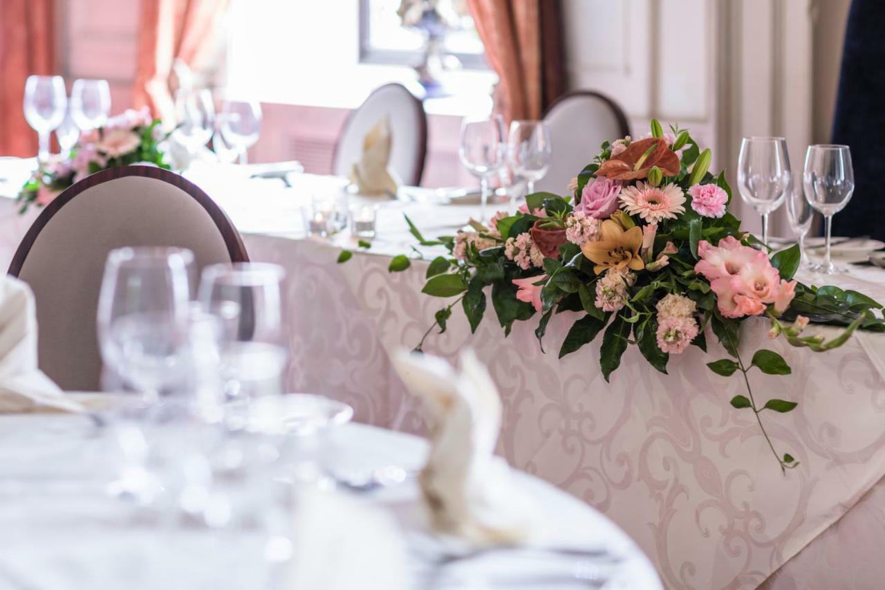 Coombe Abbey Hotel Brinklow Exteriör bild